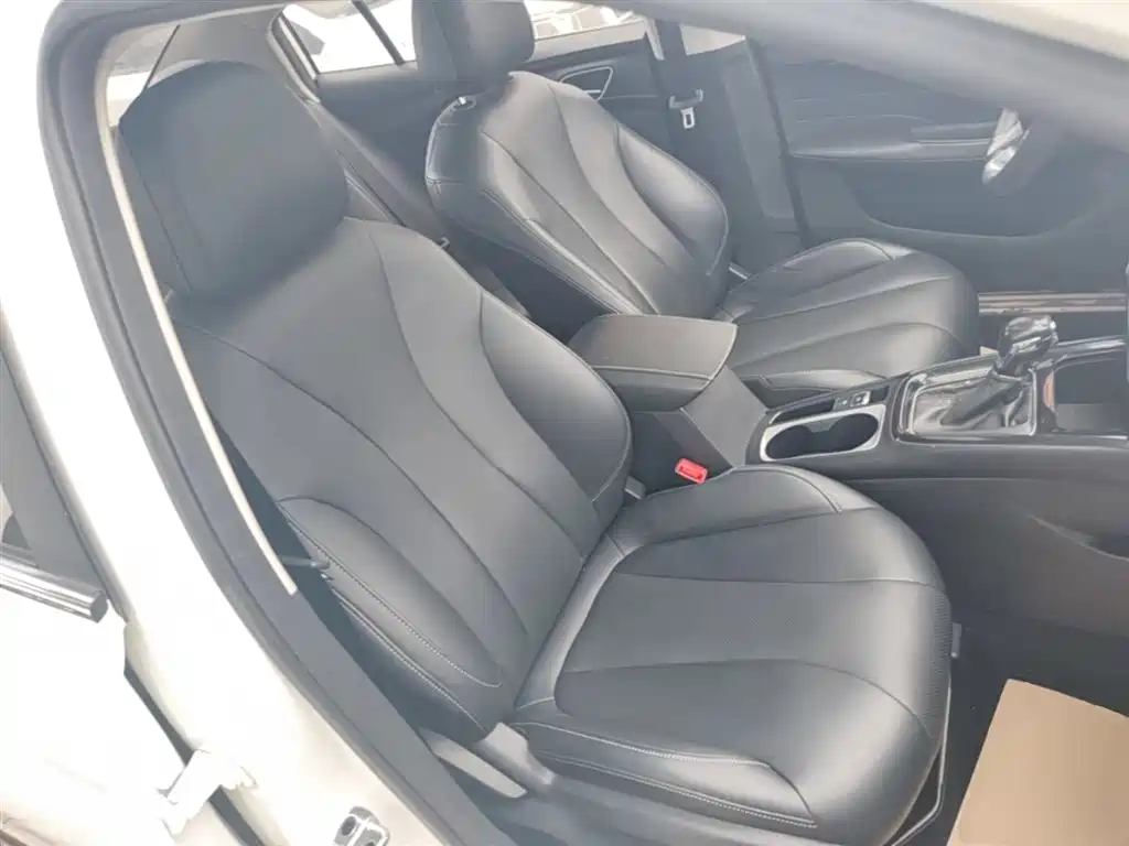 Roewe i5 2019 2019 1.5L Auto 4G Langhao Edition