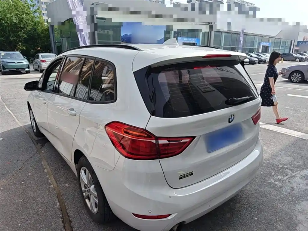 BMW 2 Series Gran Tourer 2015 218i Leading фото 5