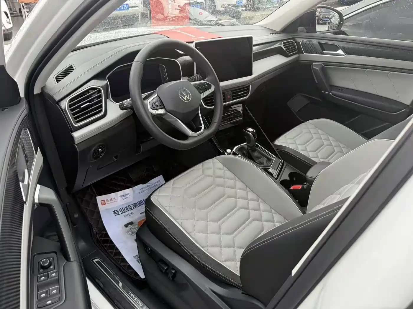 Volkswagen Tayron 2024 330TSI 2WD Luxury Plus Advanced фото 13