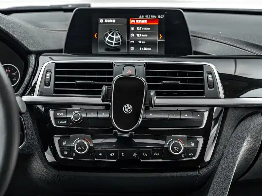 BMW 3 Series 2018 320Li Fashion Style фото 33