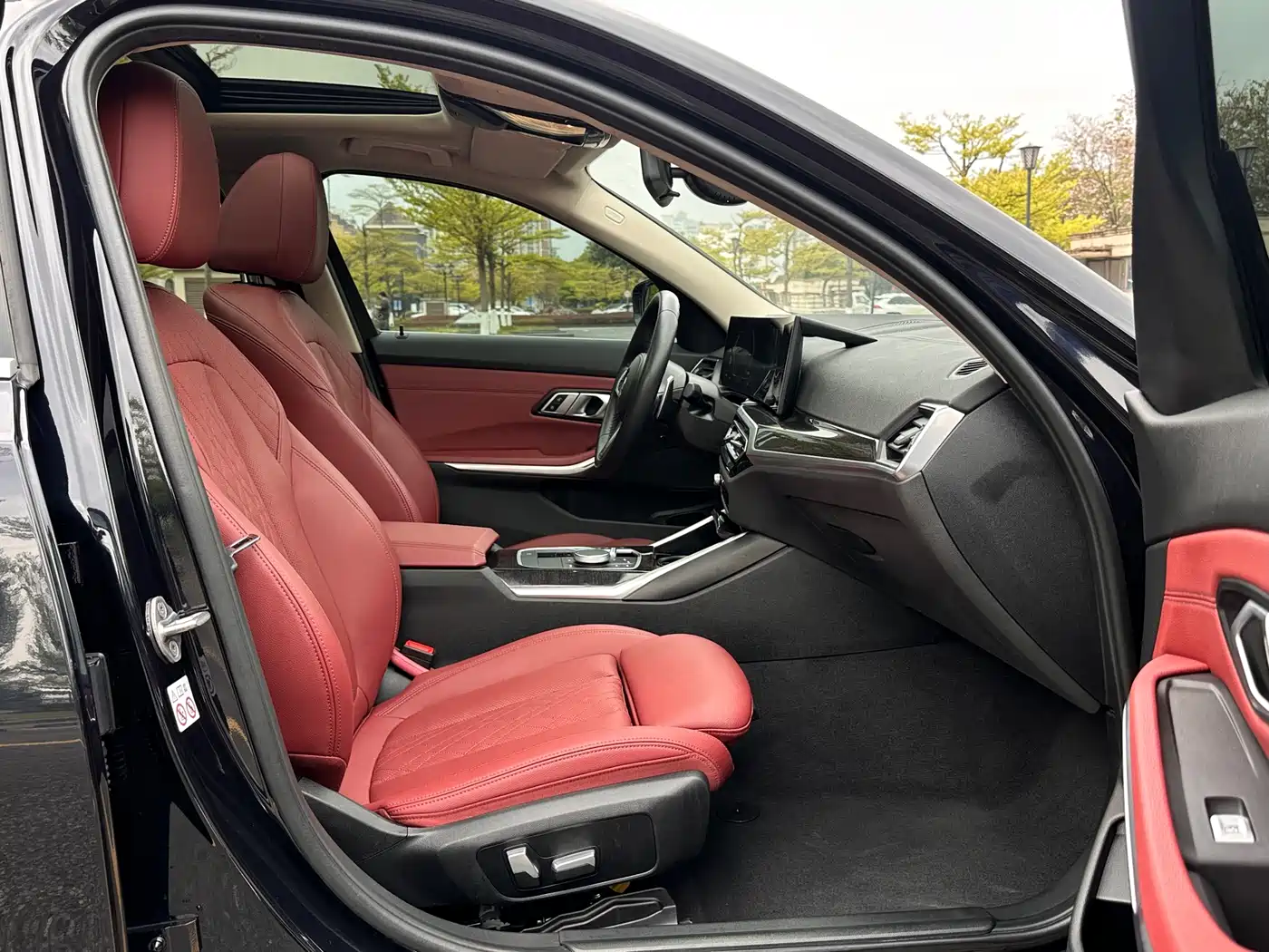 BMW 3 Series 2023 325Li M Sport Package фото 13