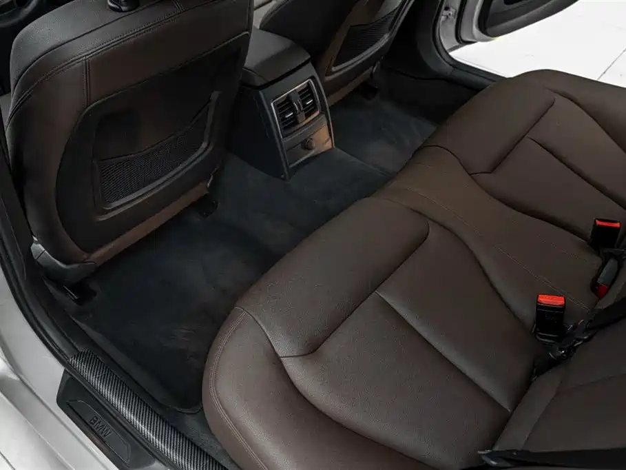 BMW 3 Series 2018 320Li Fashion Style фото 28