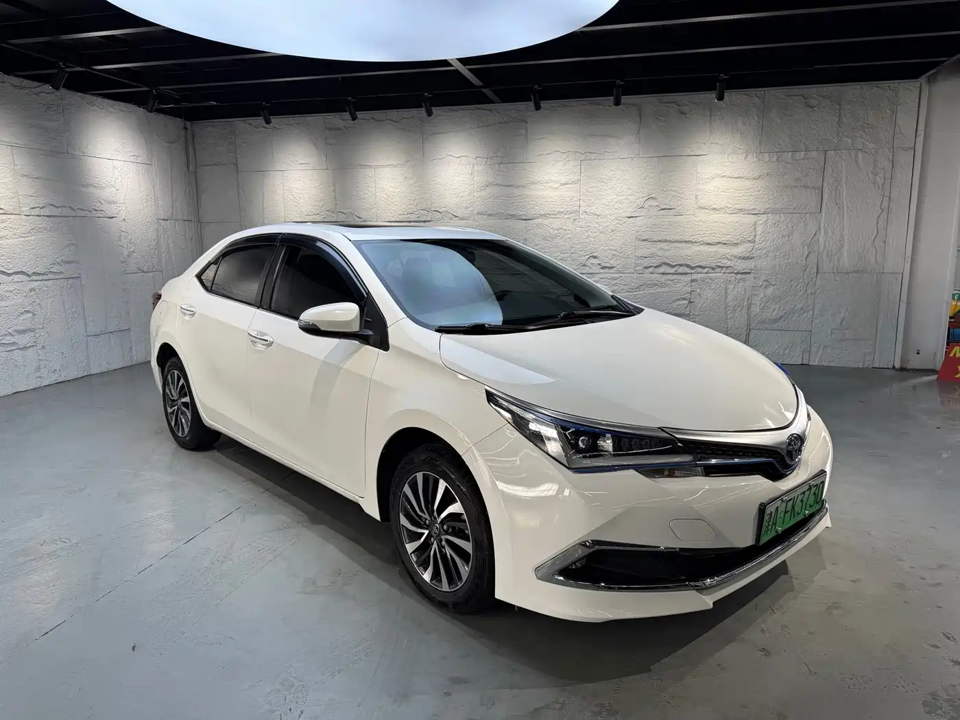 Toyota Corolla Twin Engine E+ 2022 2019 1.8L E-CVT Leading Edition