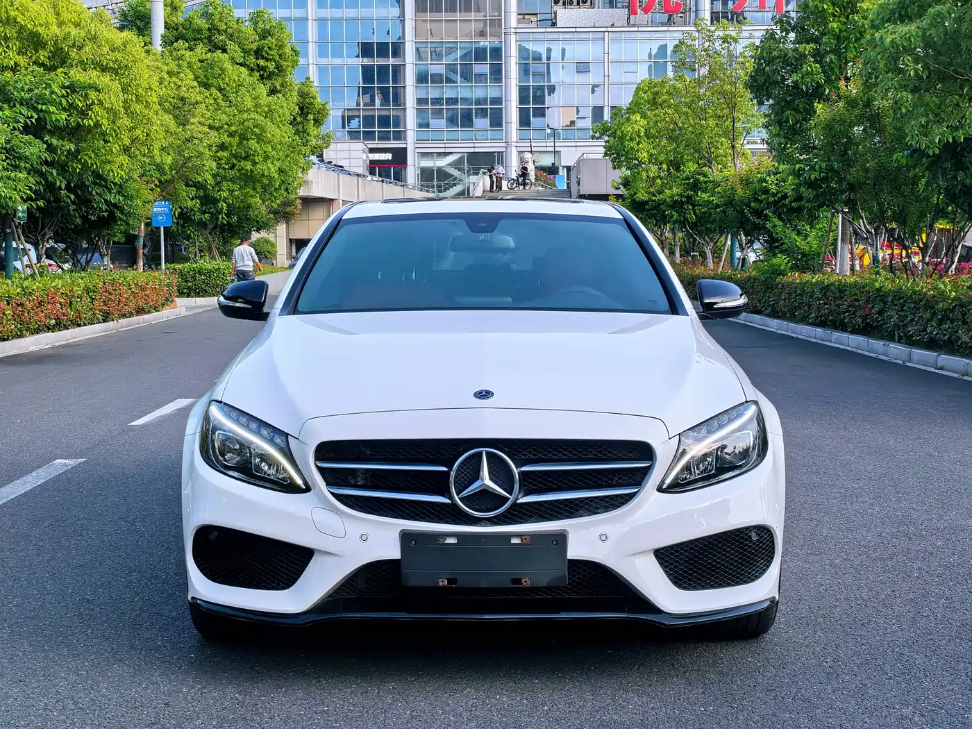 Mercedes-Benz C-Class 2017 Facelift C 200 Sport Edition фото 2