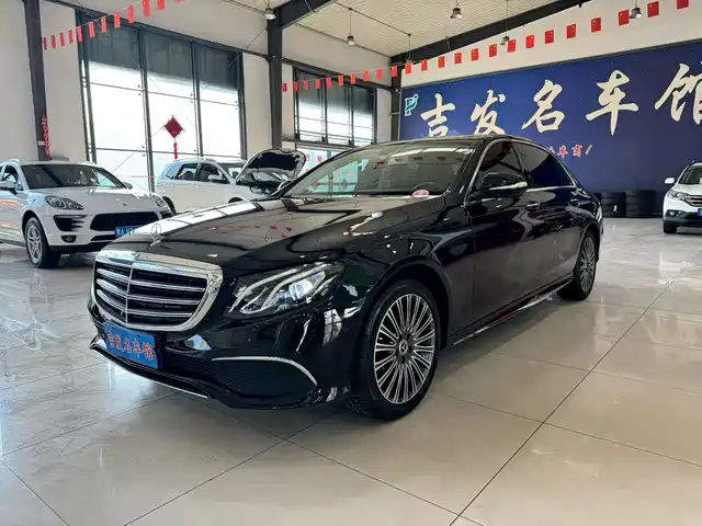 MERCEDES-BENZ E CLASS