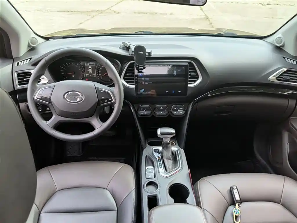 GAC Trumpchi Trumpchi GS4 2016 235T G-DCT Elite Edition фото 10