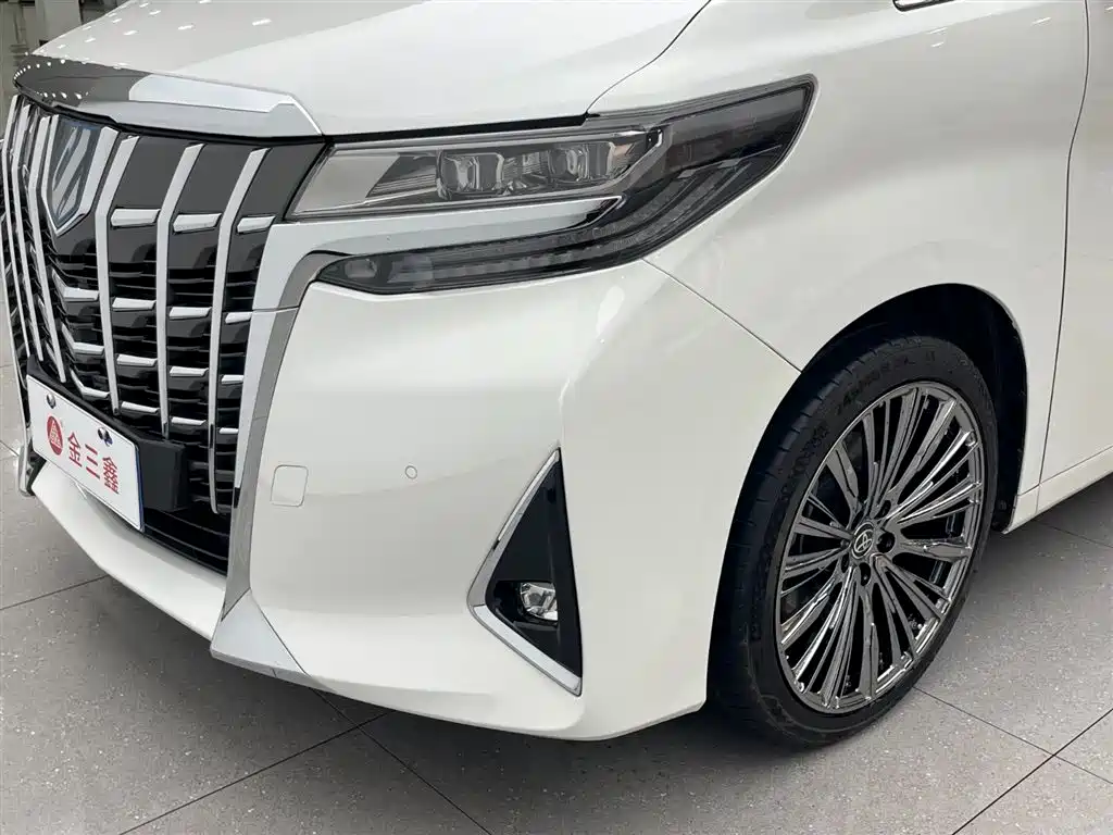 Toyota Alphard 2021 Hybrid 2.5L Luxury фото 5