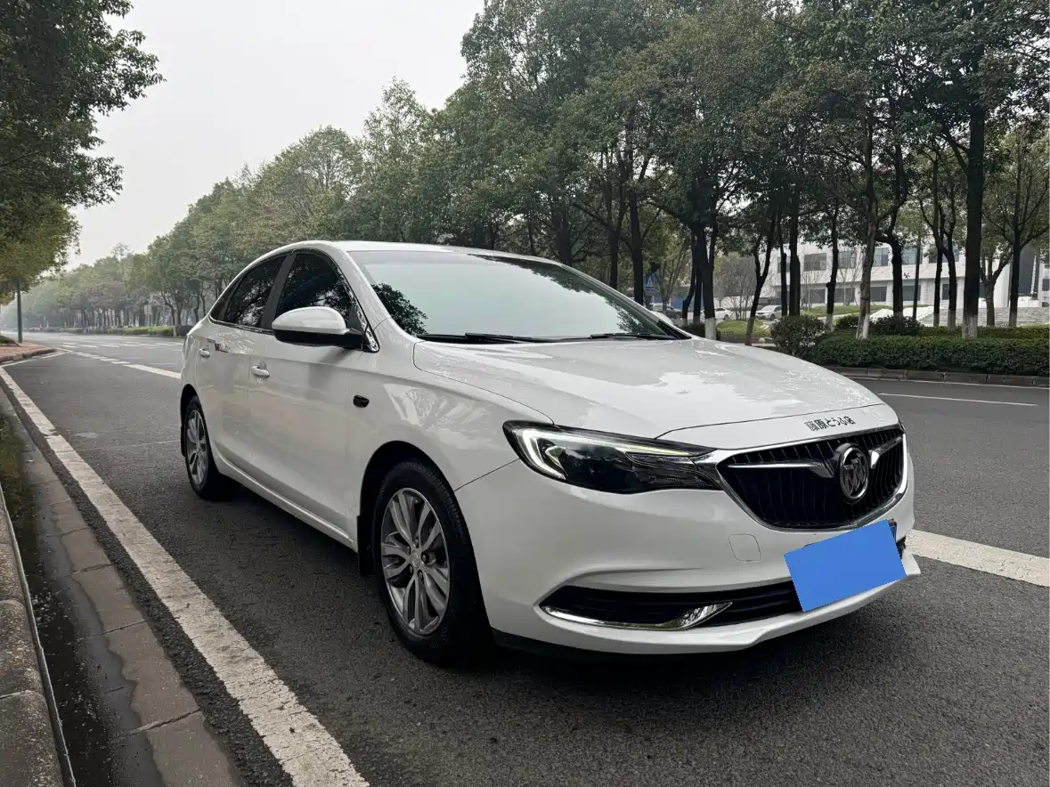 Buick Excelle 2019 18T Auto Connected Elite China VI фото 3