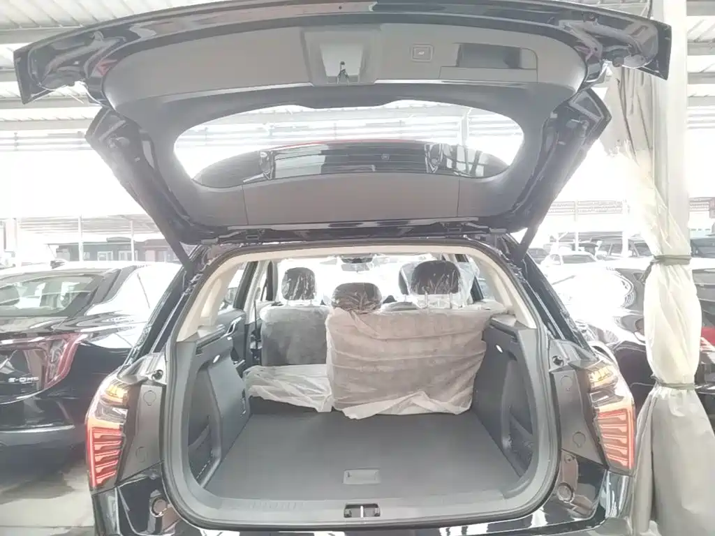Hongqi HS3 PHEV 2026 2025 PHEV 117km Power PLUS Edition