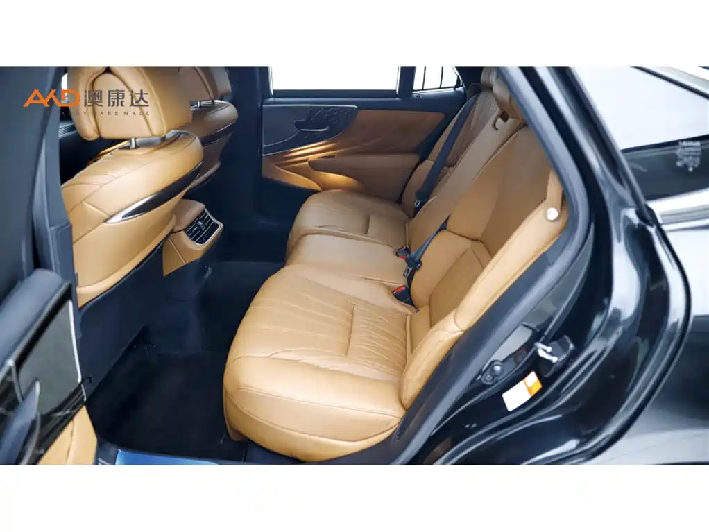 Lexus LS 2021 500h Executive Edition фото 7