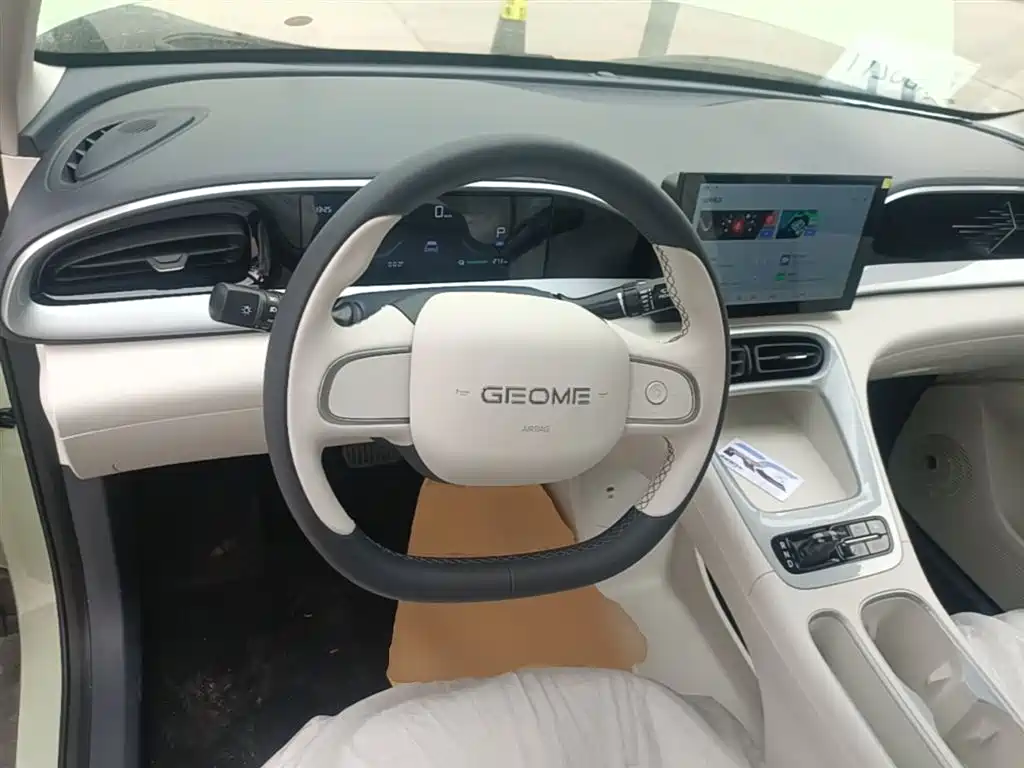 Geely Galaxy Starry Wish 2026 Edition 310km Youth Version фото 7