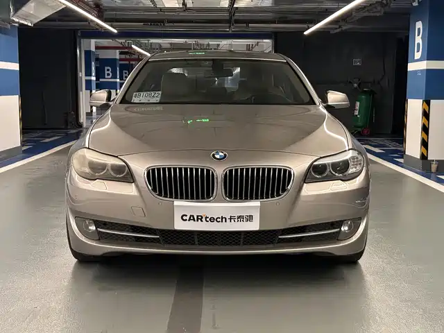 BMW 5 Series 2012 520Li Elegance — фото 2