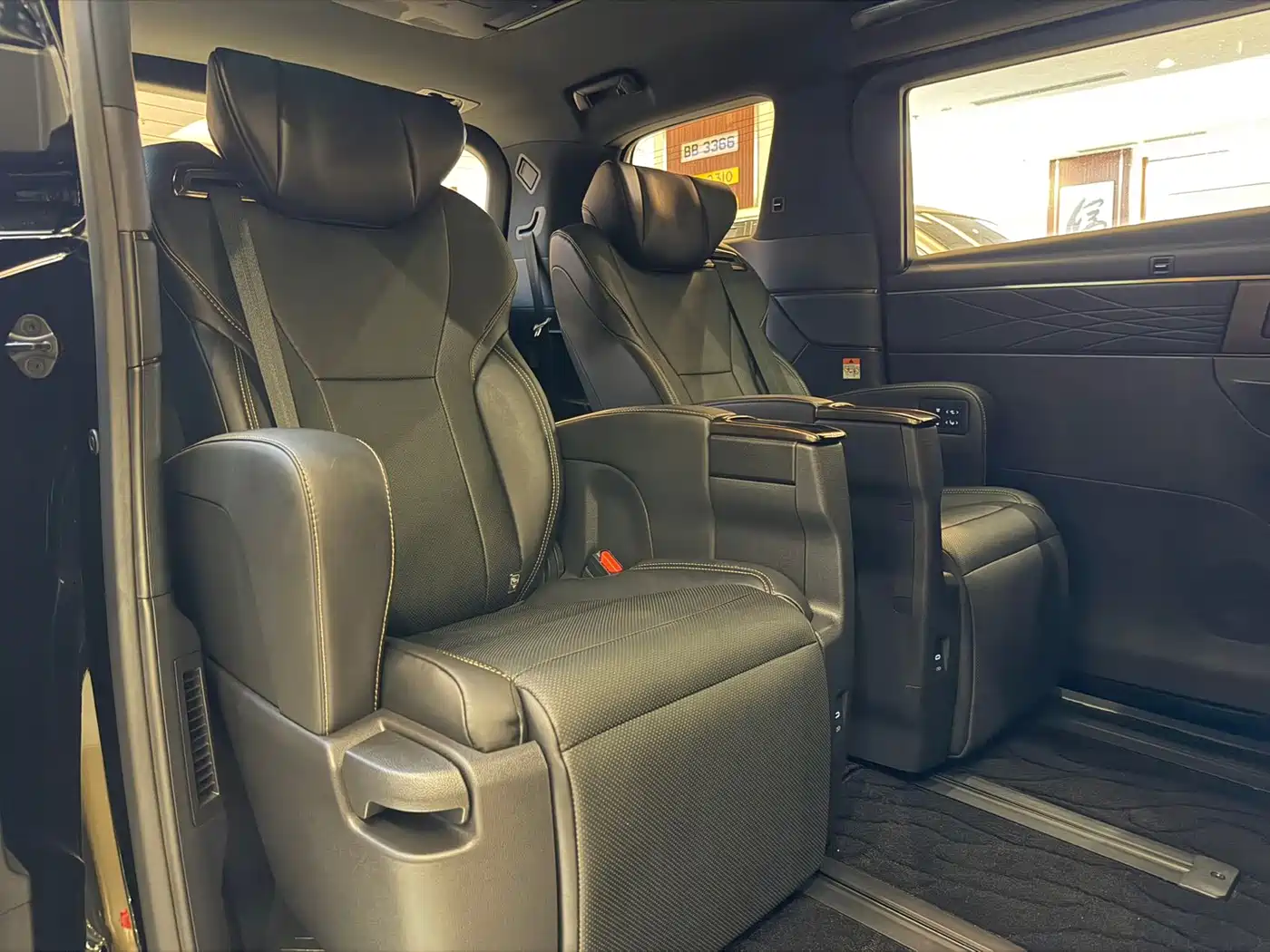Toyota Alphard 2026 2025 Hybrid 2.5L Prestige Gold Edition
