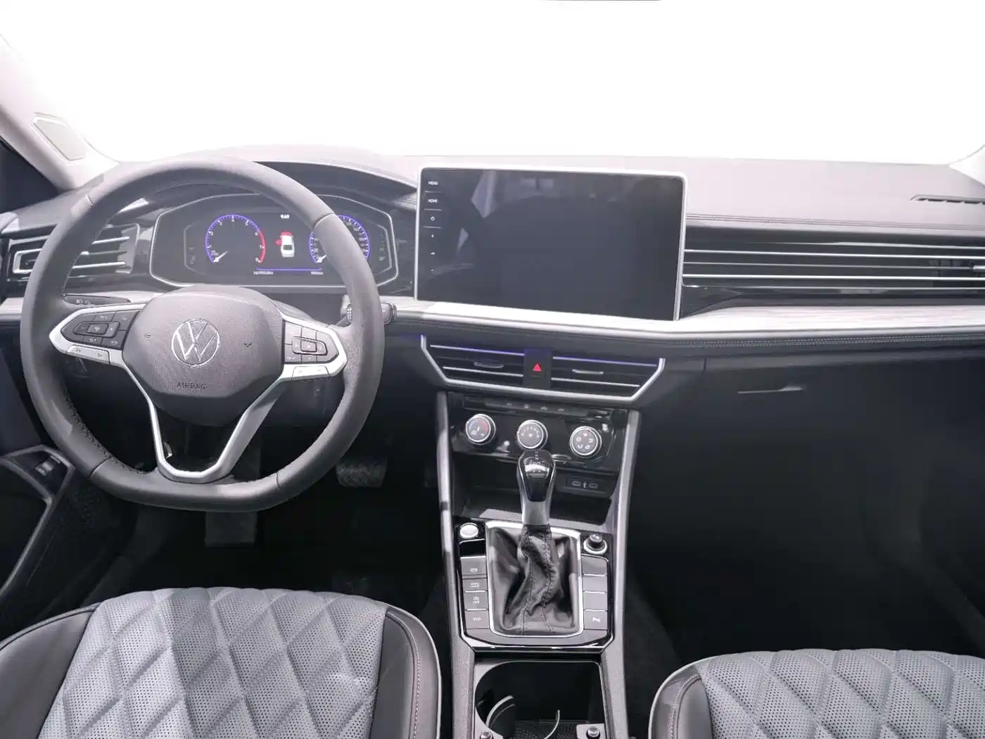 Volkswagen Sagitar 2025 Model Year 3rd Facelift 300TSI DSG Surpassing Edition фото 19