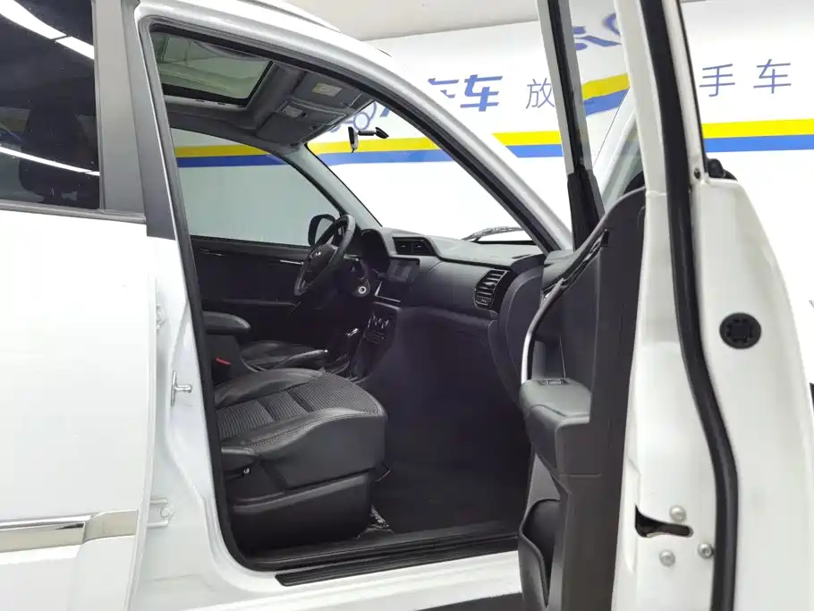 Chery Tiggo 3 2018 2016 1.6L CVT Smart Edition
