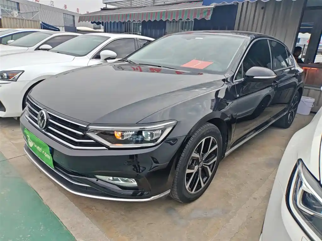 Volkswagen Magotan 2020 280TSI DSG Leading фото 2