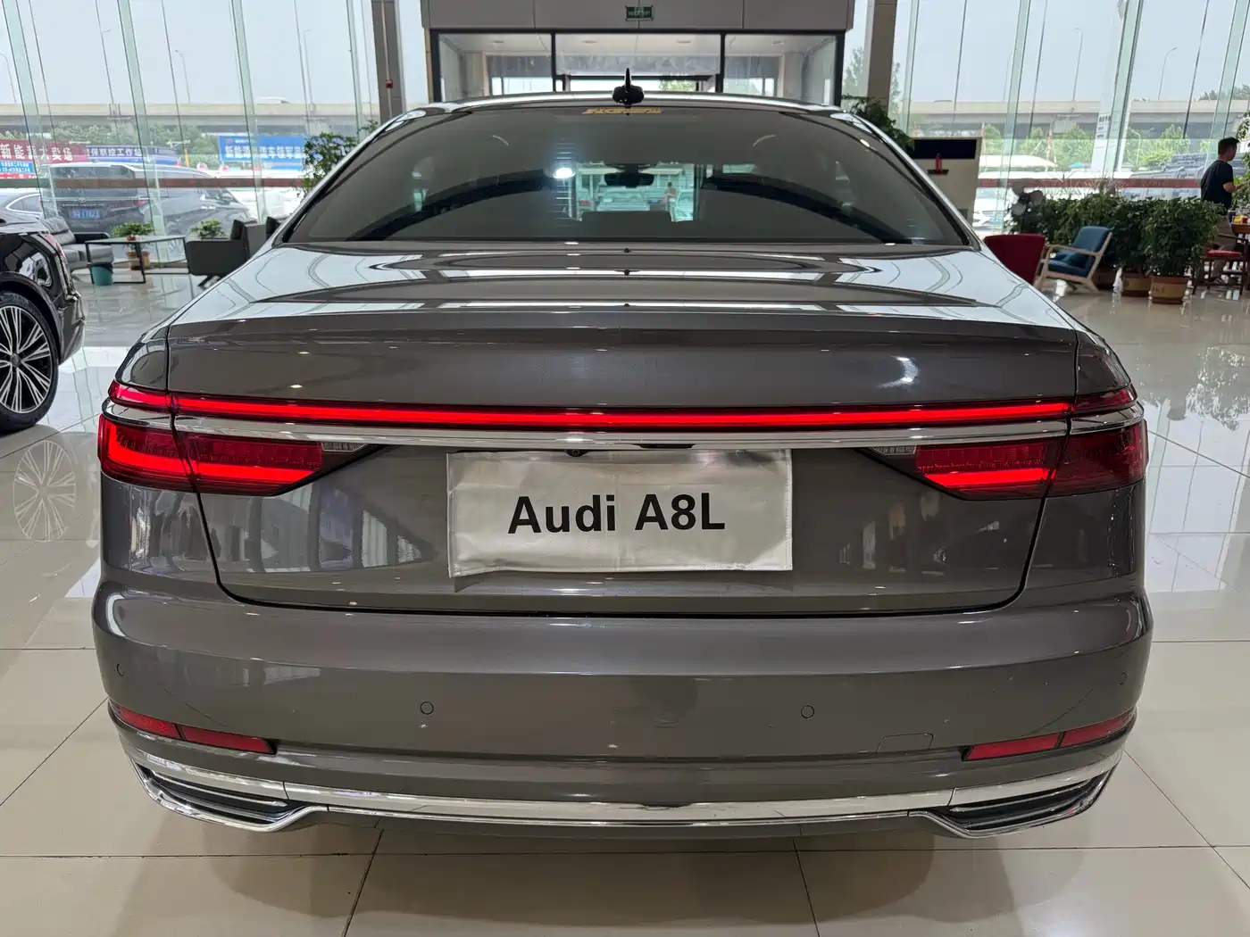 Audi A8 2018 A8L 55 TFSI quattro Luxury фото 4