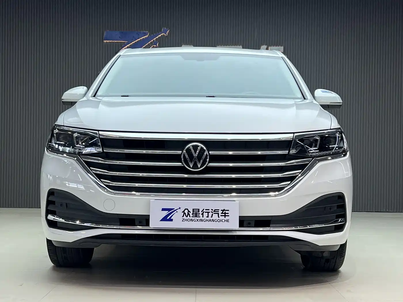 Volkswagen Viloran 2020 330TSI Luxury Edition фото 2