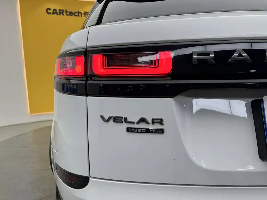 Фото 12 - Land Rover Range Rover Velar