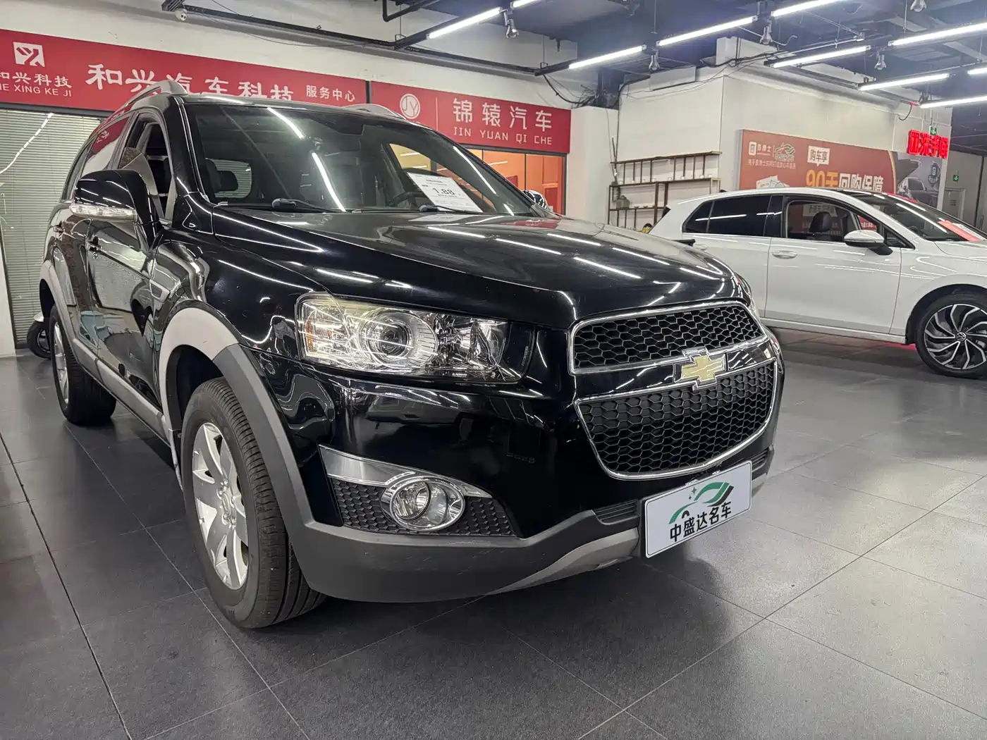 Chevrolet Captiva 2013 2014 2.4L 2WD Urban 5-seater