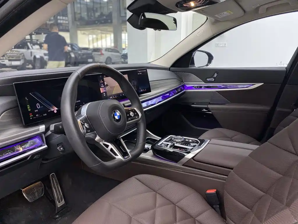 BMW 7 Series 2025 2023 Model 735Li M Sport Package