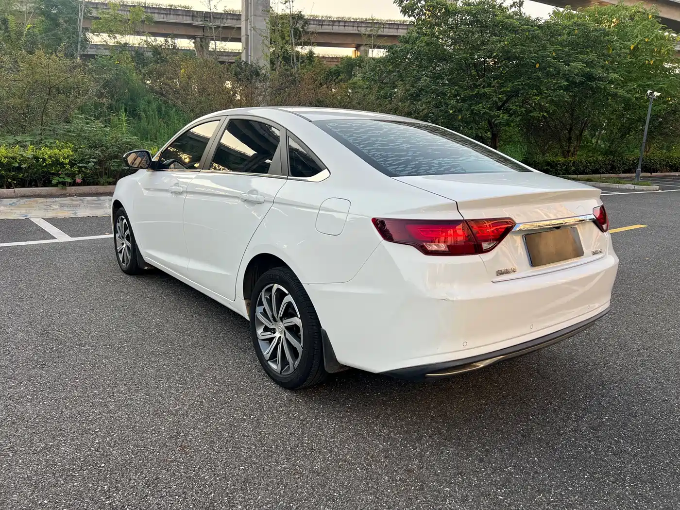 Geely Emgrand GL 2021 2021 UP 1.4T CVT Executive