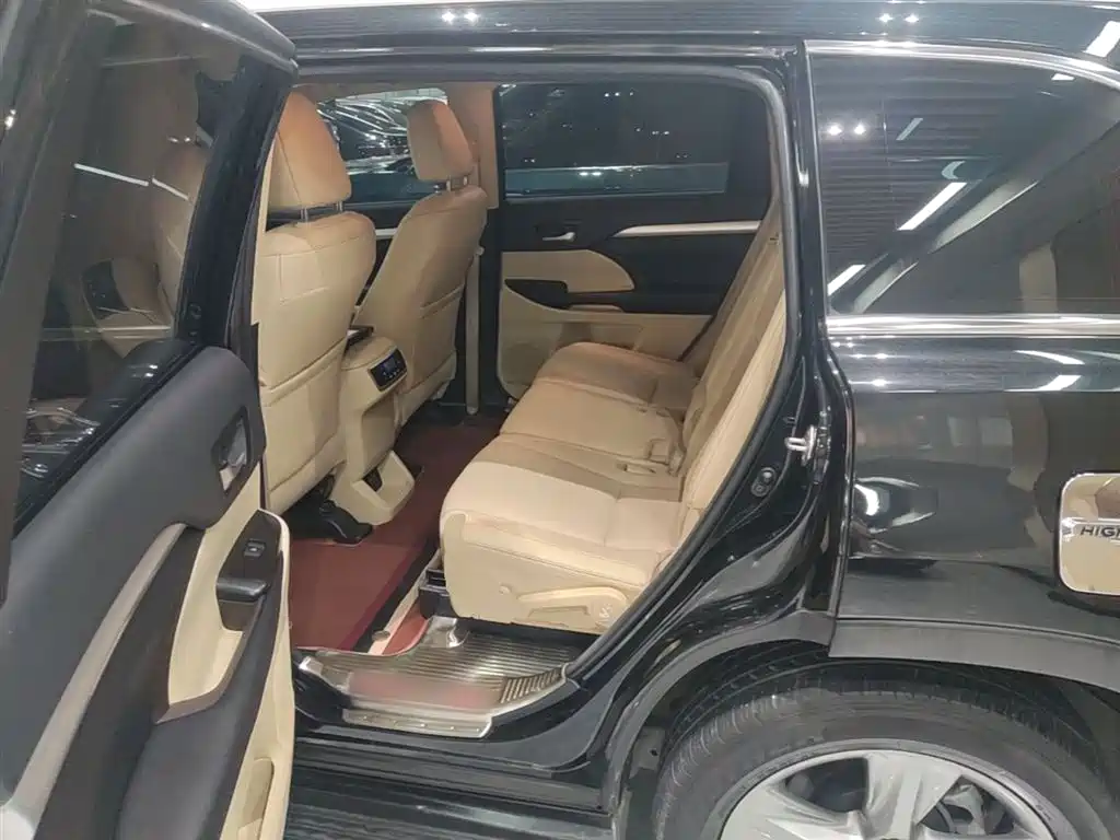 Toyota Highlander 2018 2.0T 4WD Luxury 7-seater (China V) фото 17