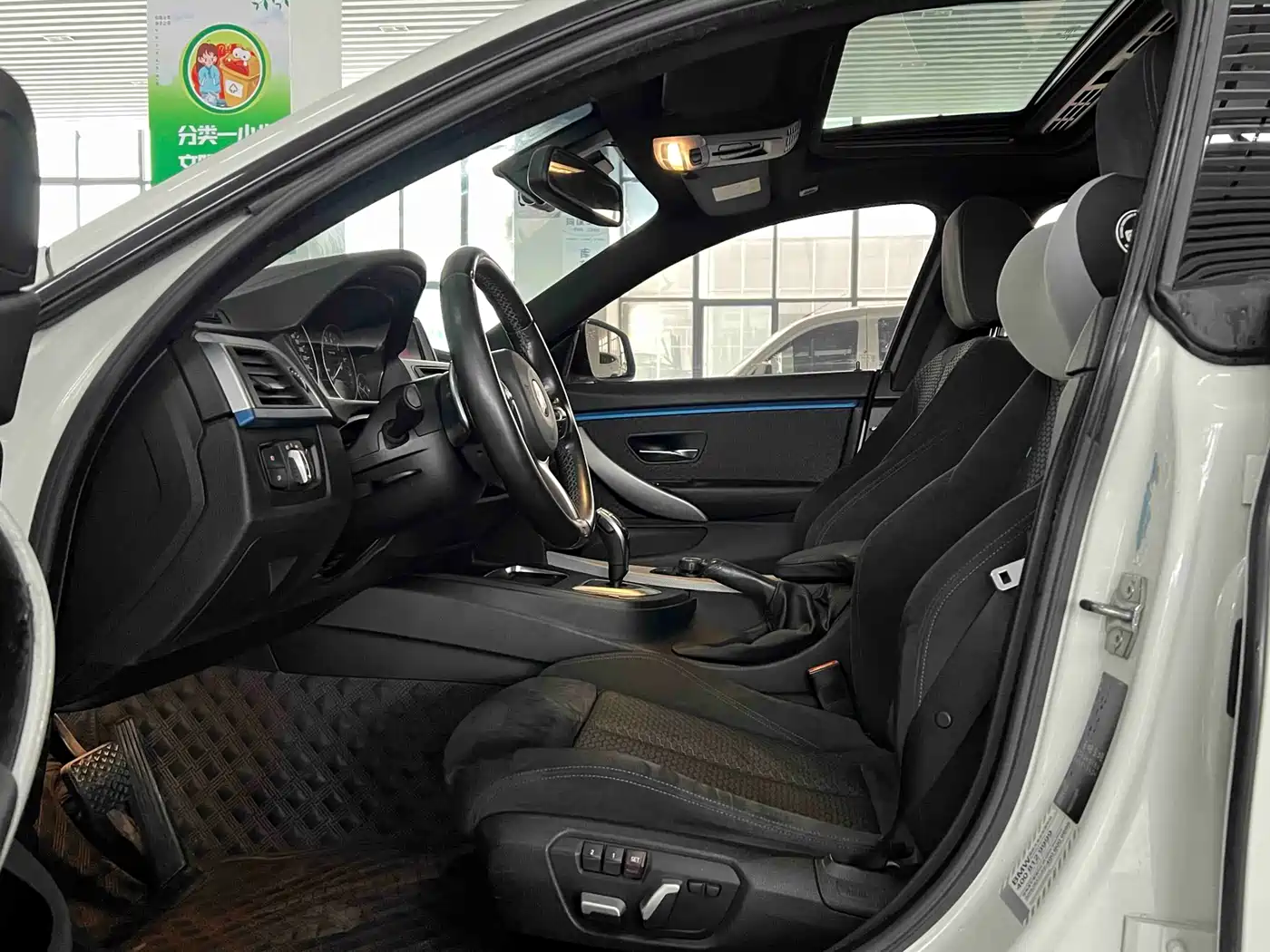 BMW 4 Series 2017 425i Gran Coupe Leading M Sport Package фото 7