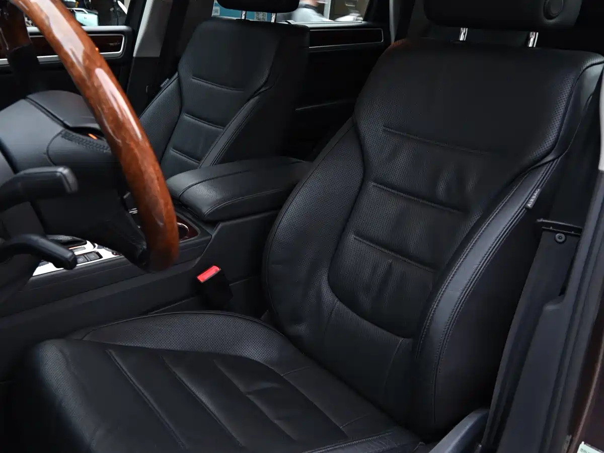 Volkswagen Touareg 2011 3.0TDI Diesel Standard фото 19
