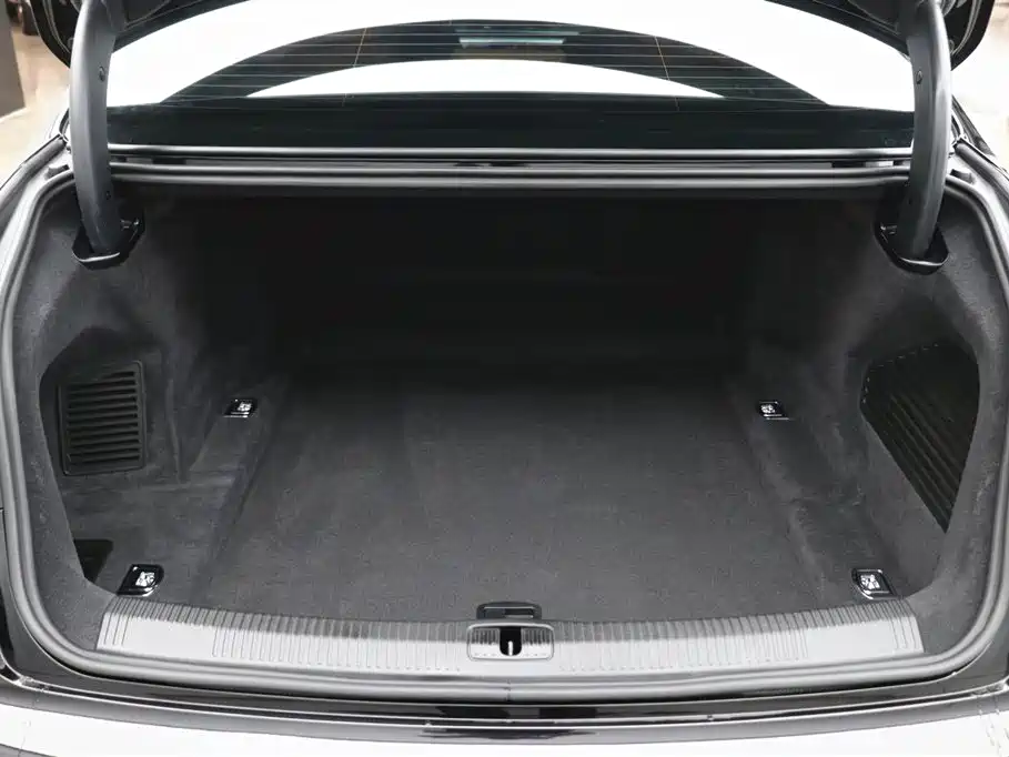 Audi A8 2024 Model A8L 50 TFSI quattro Premium Selection фото 30