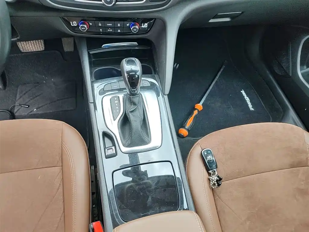 Buick Regal 2017 20T Elite Type фото 14