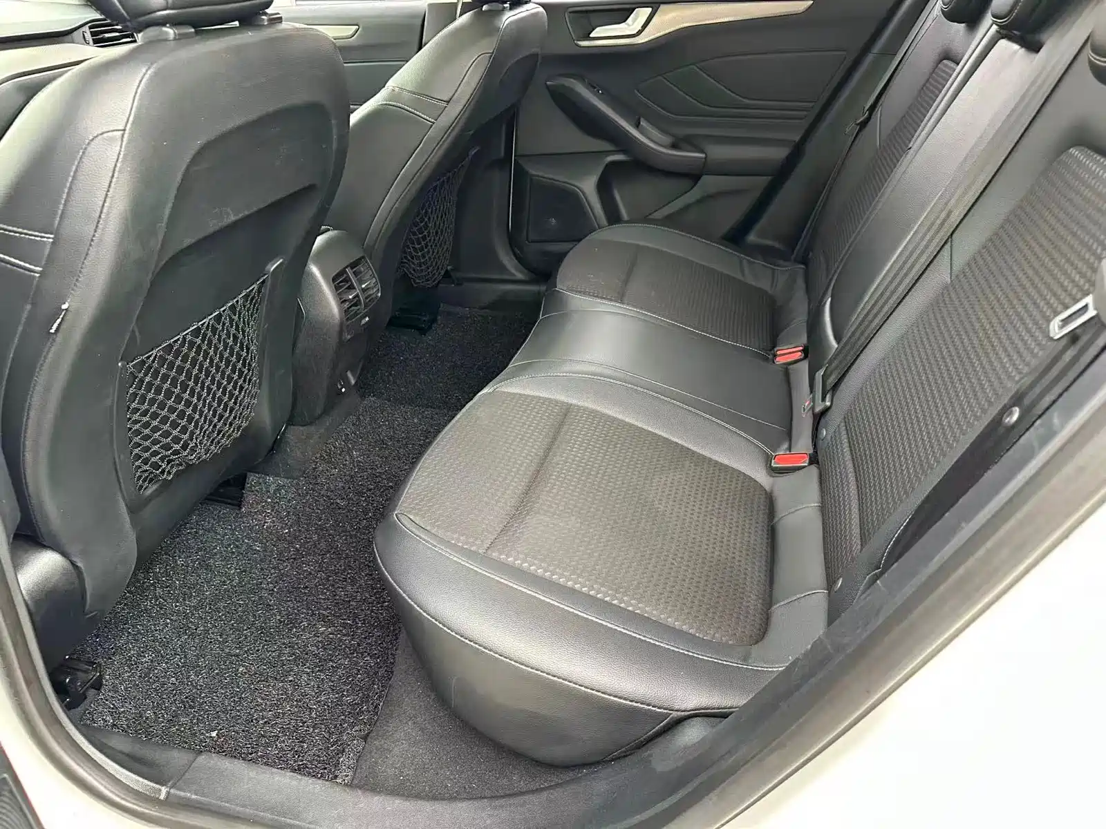Фото 5 - Ford Focus