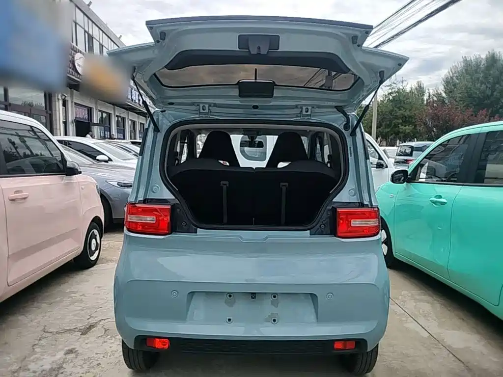 Фото 19 - Wuling Motors Hongguang MINIEV