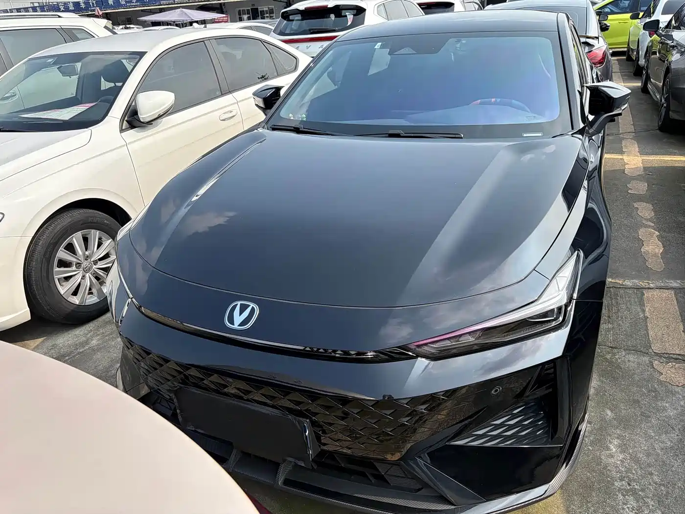 Changan UNI-V 2025 2025 1.5T 500Bar Premium Edition
