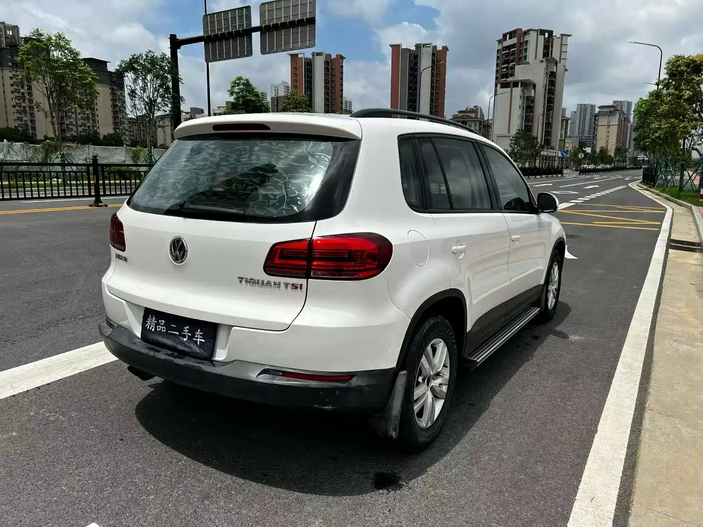 Volkswagen Tiguan 2015 1.8TSI Automatic 2WD Trendline фото 9