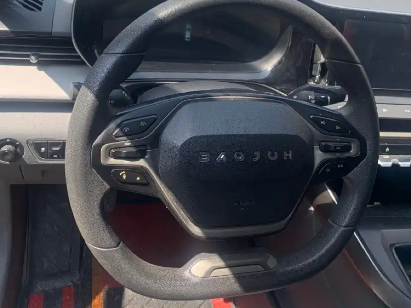 BAOJUN RC 5