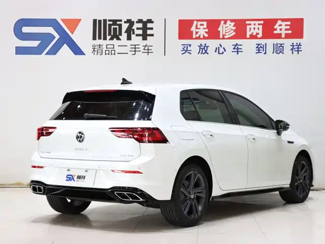 Volkswagen Golf 2023 Facelift 280TSI DSG R-Line Lite — фото 4