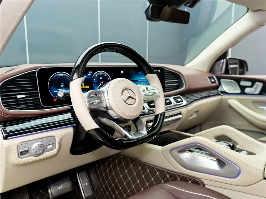 Mercedes-Benz GLS 2024 Model GLS 450 4MATIC Luxury фото 9