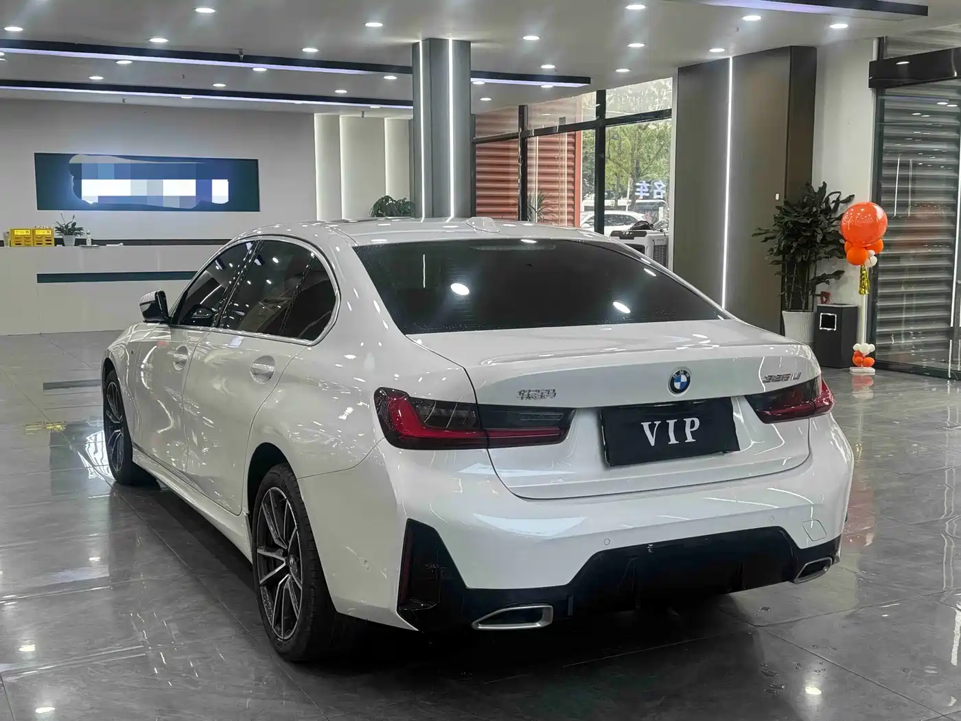 BMW 3 Series 2024 325Li M Sport Package фото 8