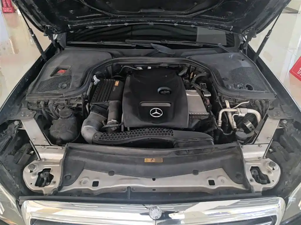 Mercedes-Benz E-Class 2016 E 200 L Sport Type фото 20