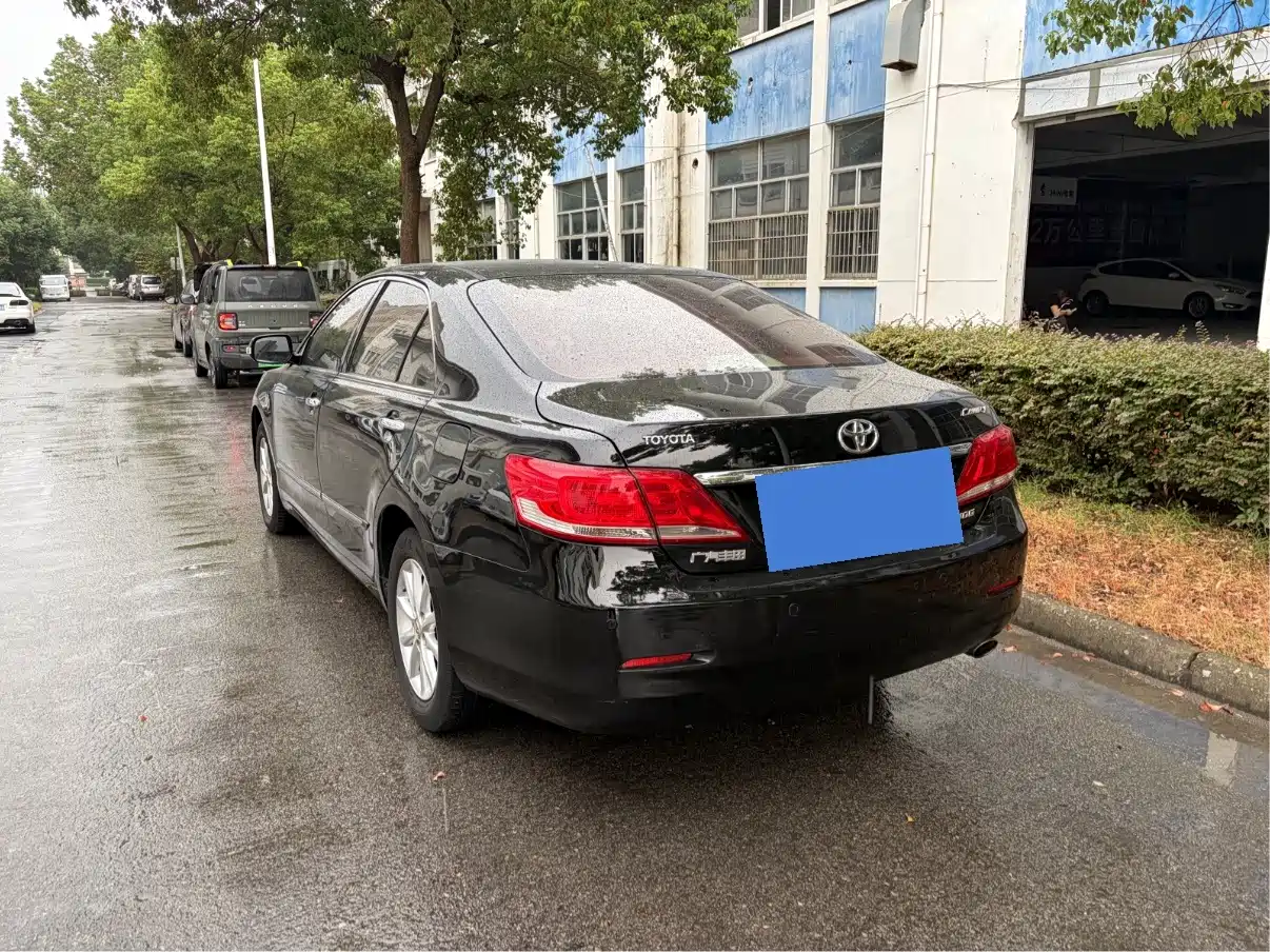Photo 7 - Toyota Camry