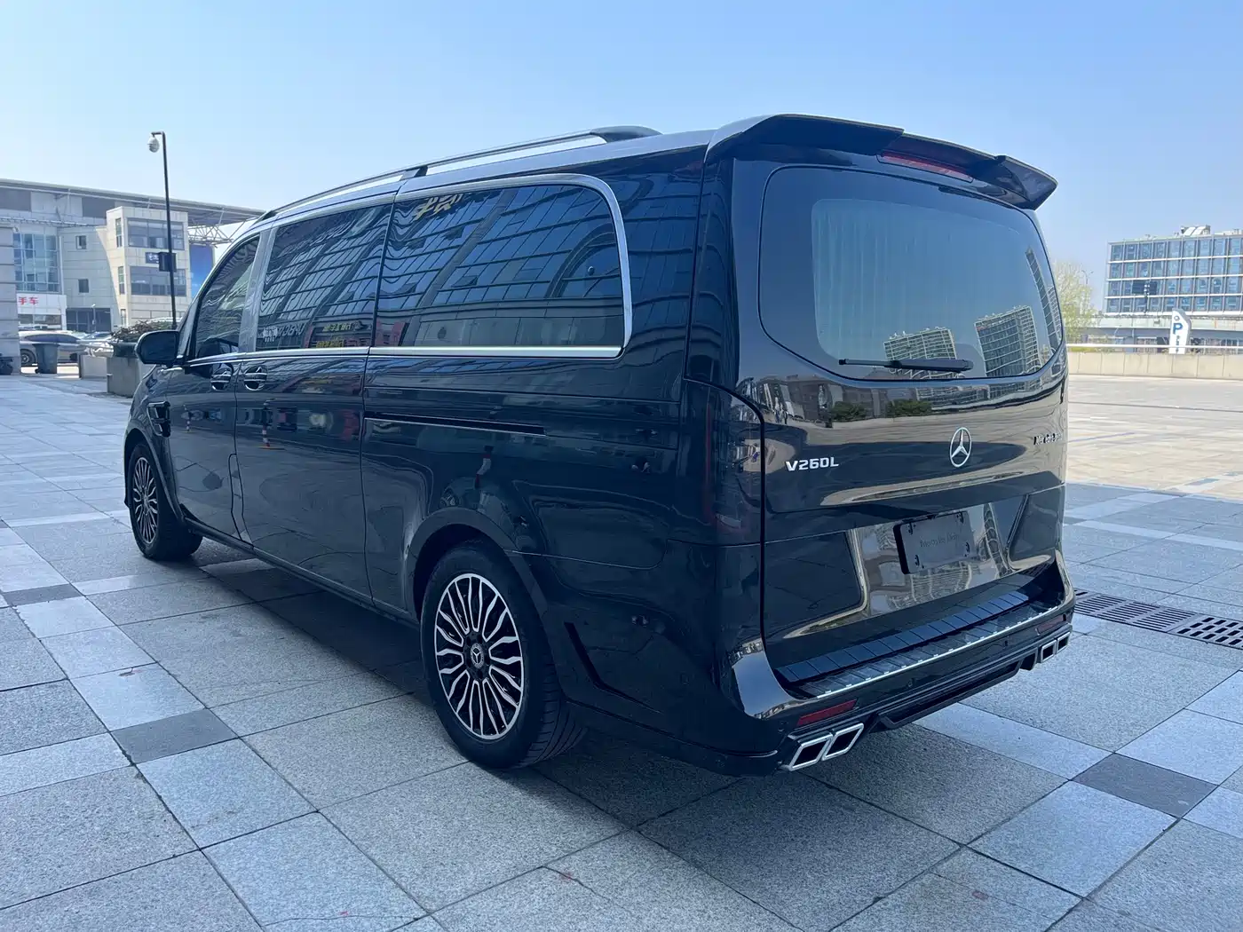 Mercedes-Benz Vito 2023 2.0T Business 7-Seater фото 4