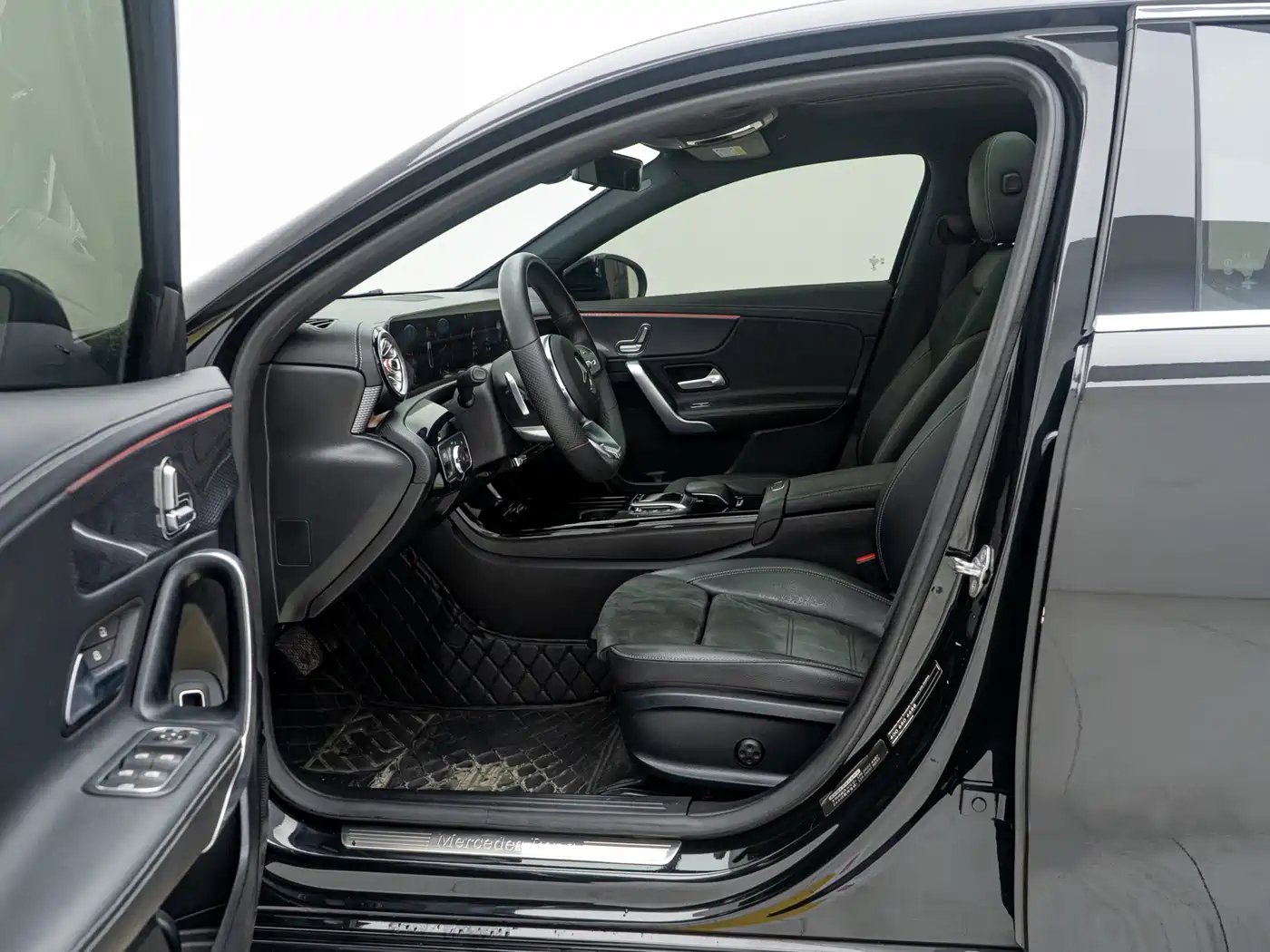 Mercedes-Benz A-Class 2020 Facelift A 200 L Sport Sedan Fashion фото 5