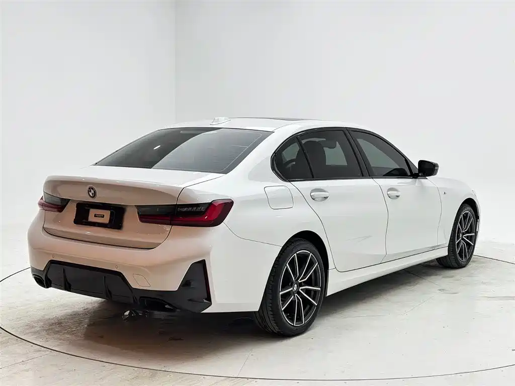 BMW 3 Series 2023 320Li M Sport Package фото 6