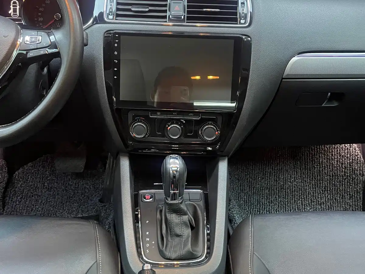 Volkswagen Sagitar 2018 280TSI DSG Comfort фото 11