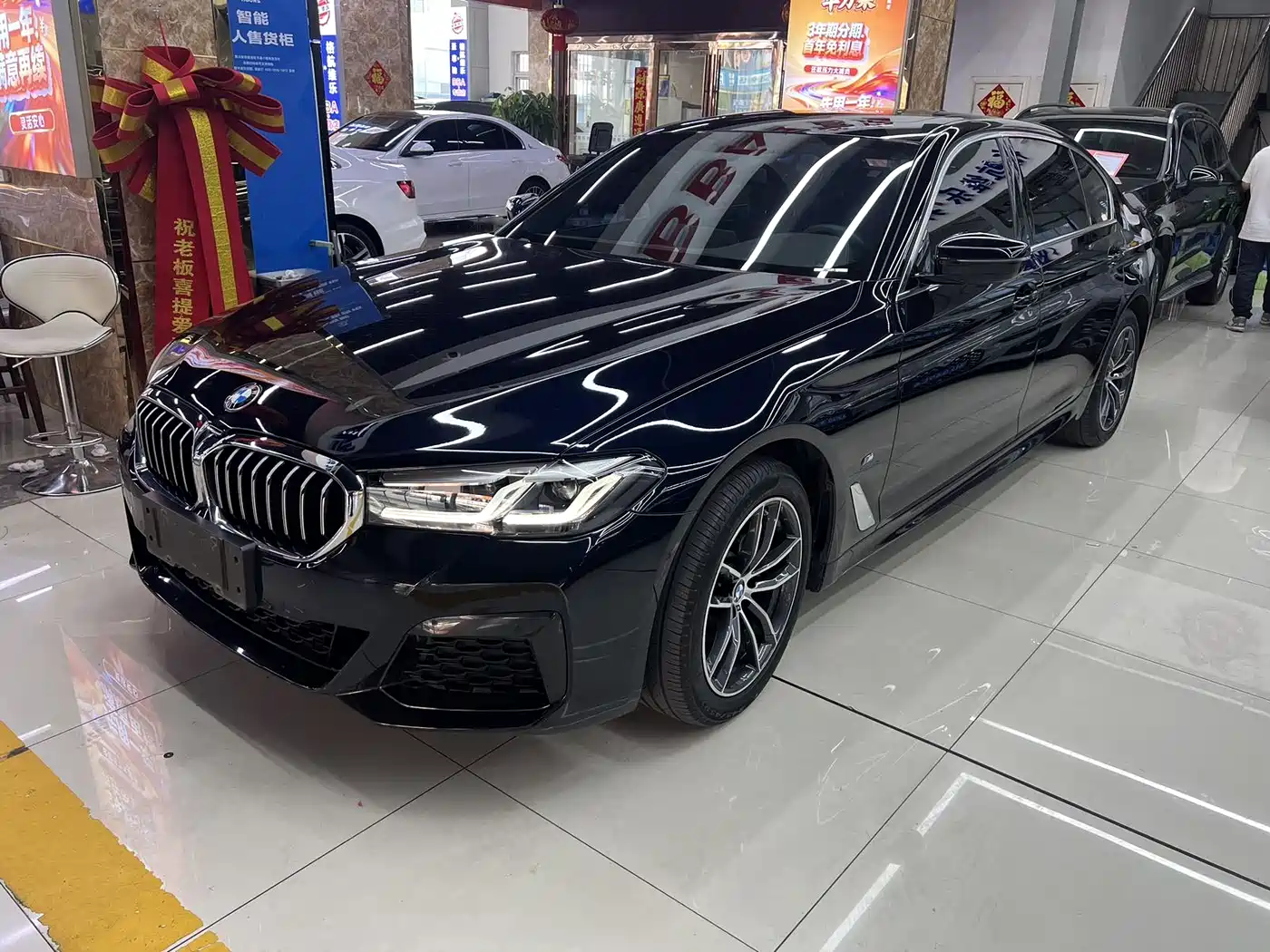 BMW 5 Series 2022 525Li M Sport Package