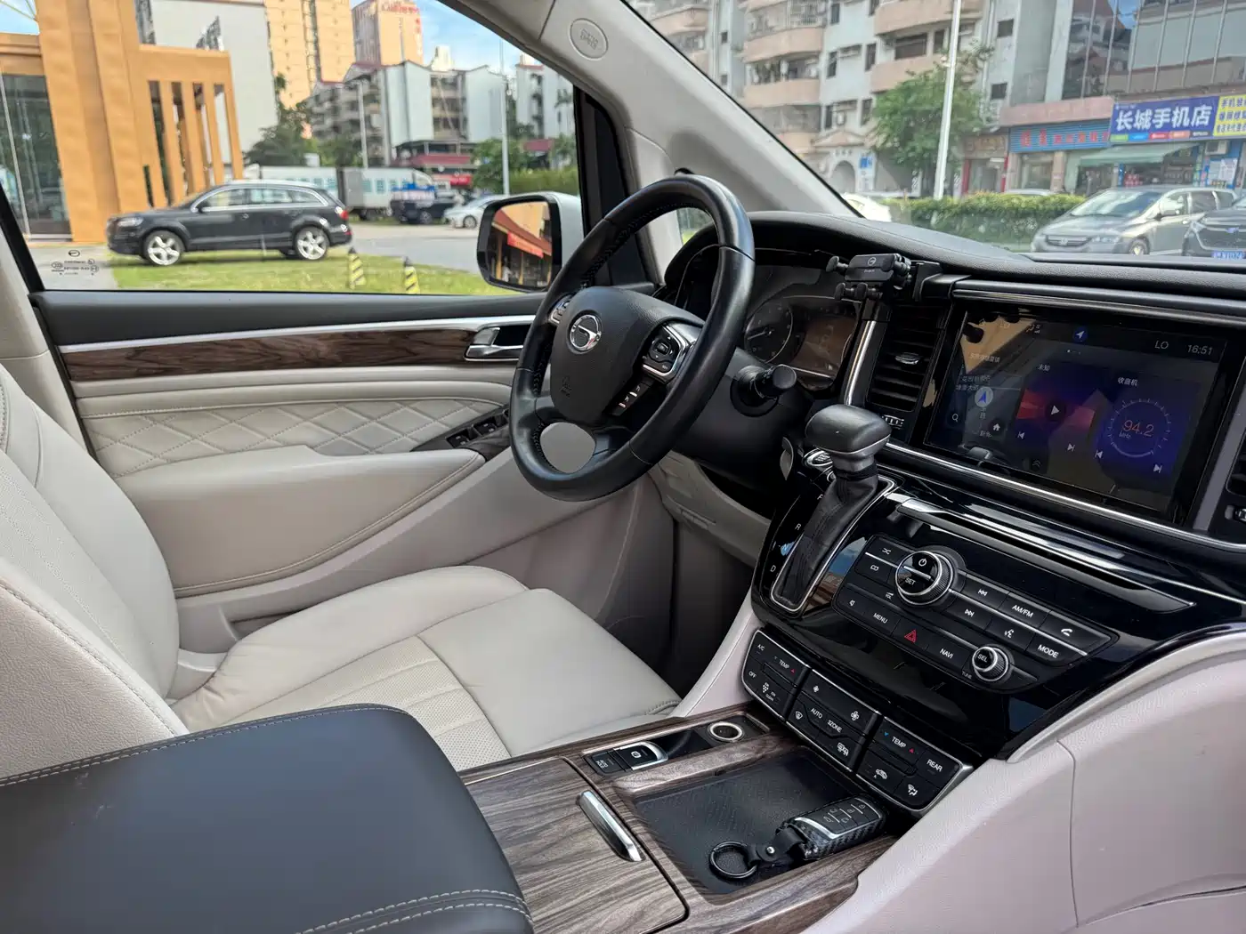 GAC Trumpchi Trumpchi M8 2018 320T Premium Edition фото 13
