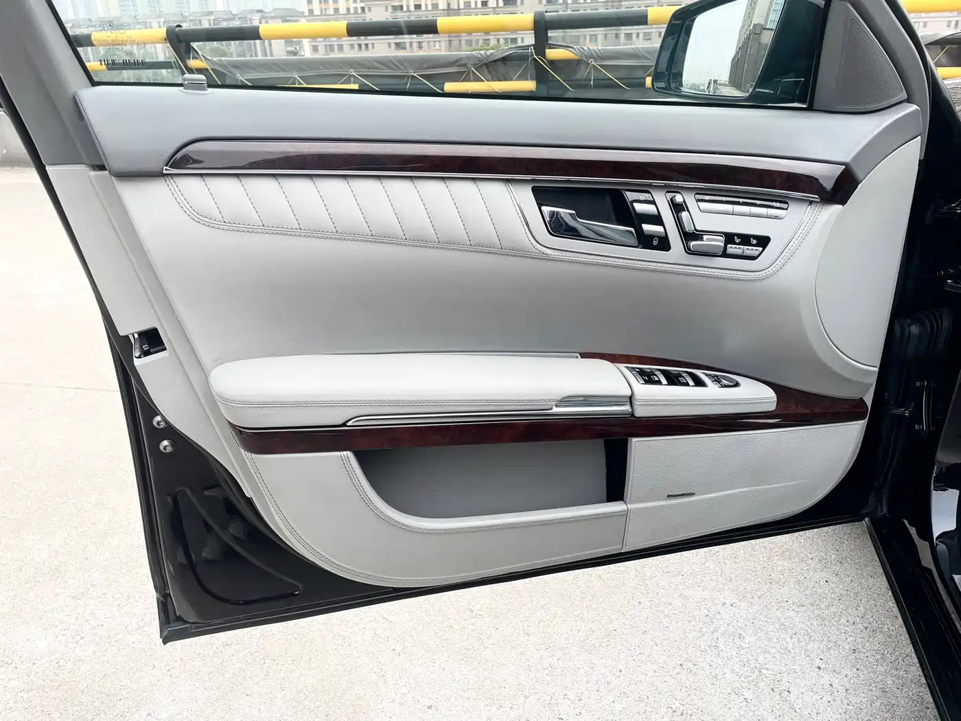 Mercedes-Benz S-Class 2012 S 600 L Grand Edition фото 8
