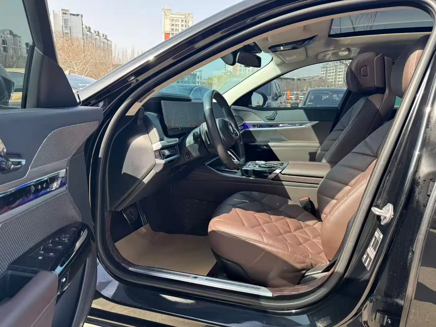 BMW 7 Series 2023 Model 735Li M Sport Package фото 4