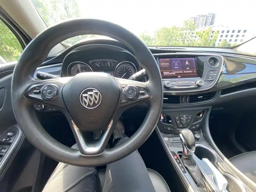 Buick Envision Plus 2020 20T FWD Leading фото 13